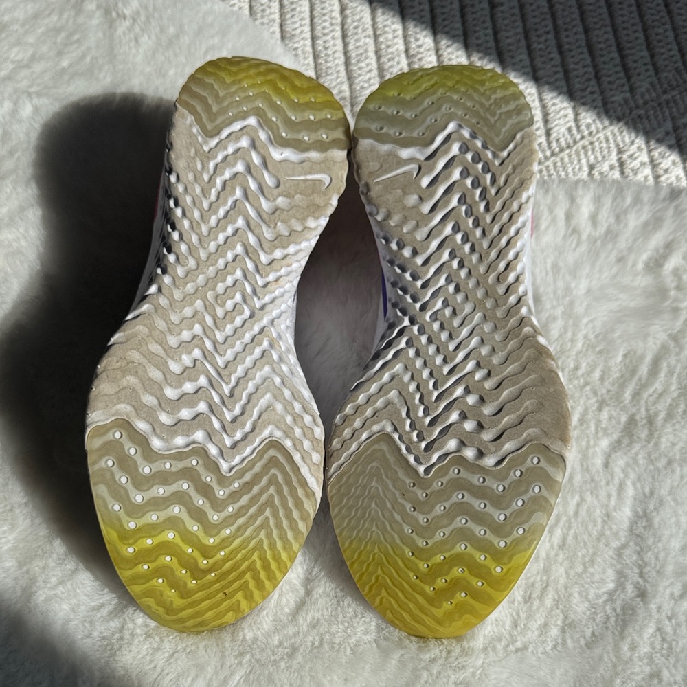 Nike Epic Phantom React Flyknit White Fuchsia - image 8